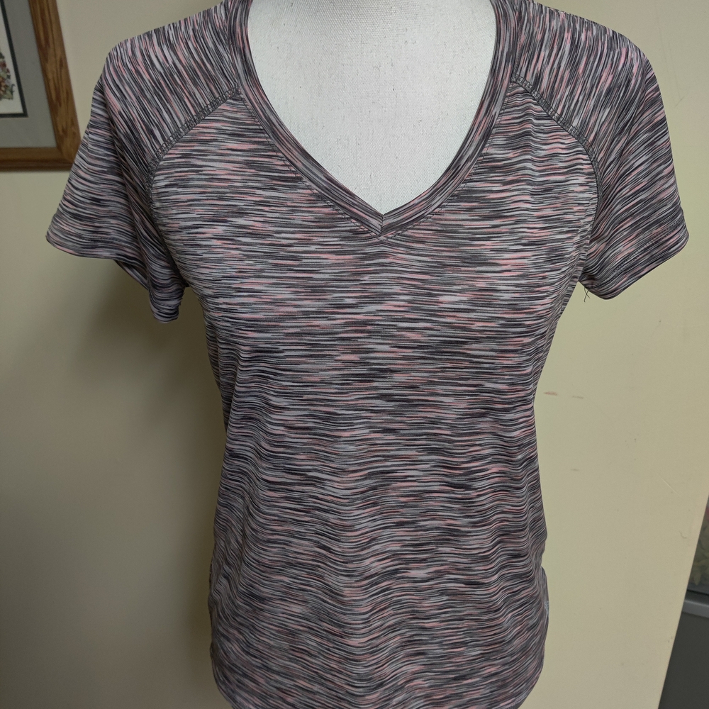 RBX Women's Multicolor V-Neck Short Sleeve Tee Size Medium Fitted Top Exercise